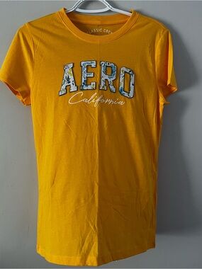 Large Aero Short-sleeve Tee